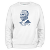 İzindeyiz Baskılı Regular Sweatshirt